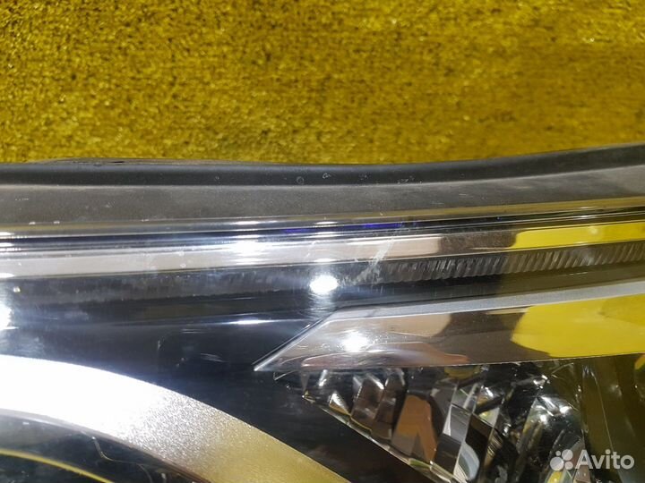 Фара левая Toyota RAV4