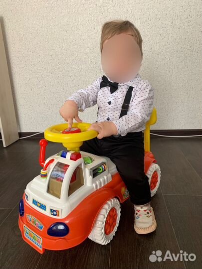 Нарядный костюм для мальчика с подтяжками