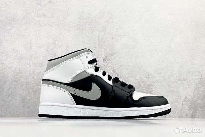 Кроссовки высокие nike air Jordan 1 mid 