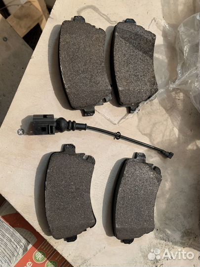 Задние тормозные колодки для vw transporter