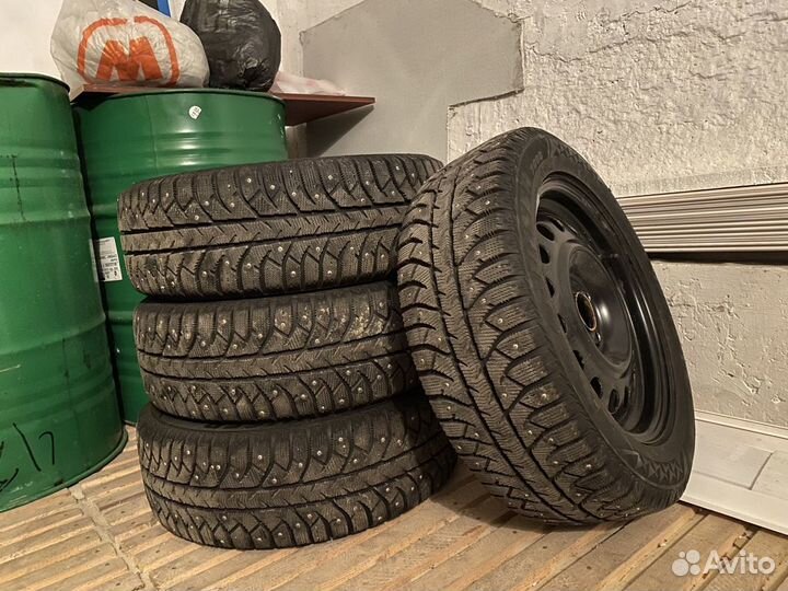 Bridgestone Ice Cruiser 7000 205/55 R16 91M