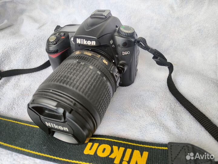 Nikon D90 + 18-105 VR Kit