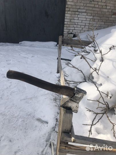Топор