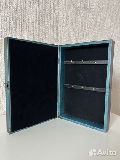 Ключница настенная из дерева