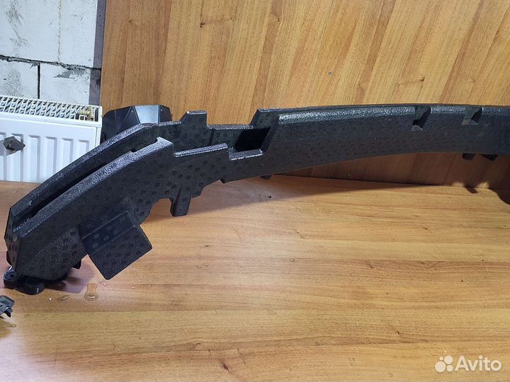 Renault duster 2021- абсорбер переднего бампера