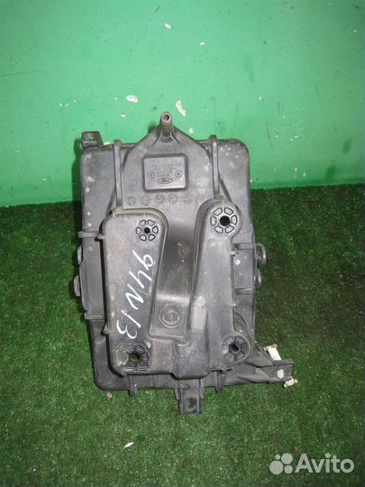 Крепление акб Ford Maverick TM1 2005