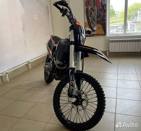 Мотоцикл Avantis Enduro 300 Pro Carb