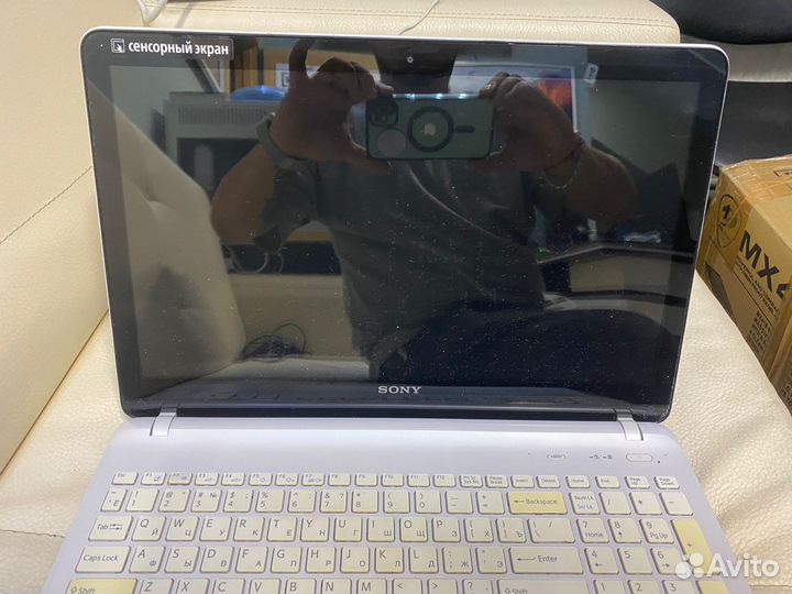 Sony vaio SVF-1521L2R/W сенсорный i3/4Gb/500Gb