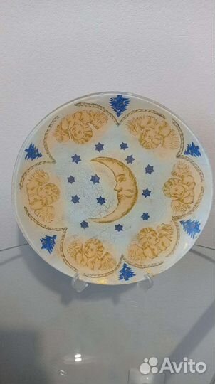 Тарелка интерьерная с подставкой