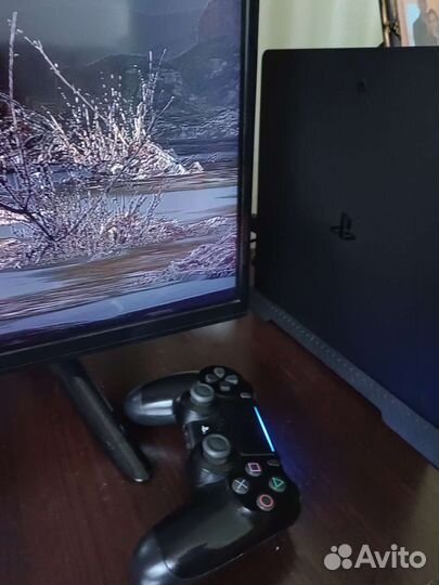 Игровая приставка ps4 slim 500