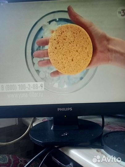 Монитор philips 22