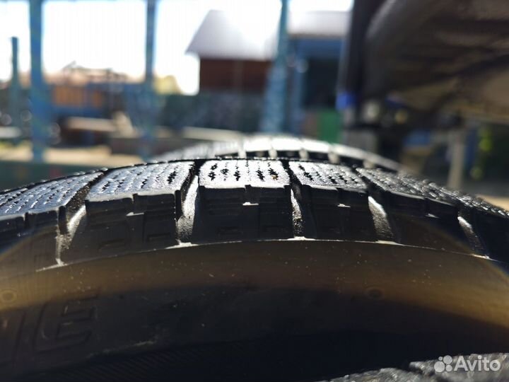 Bridgestone Blizzak VRX 185/60 R15 84Q