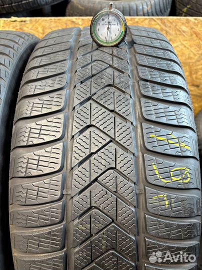 Pirelli Winter Sottozero 3 235/40 R19