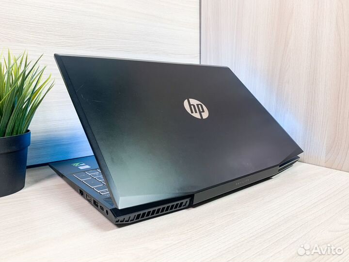 Игровой ноутбук HP Core i5-8g/GTX 1050/16Gb/SSD+HD