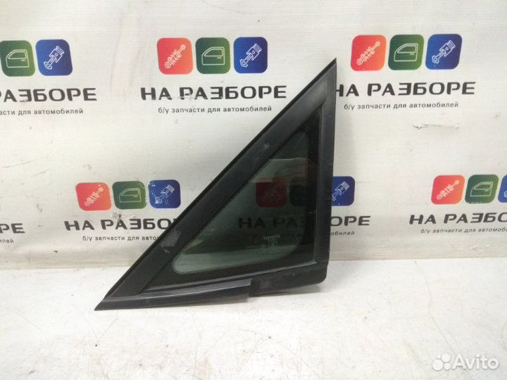 Форточка в крыло передняя левая Toyota Harrier