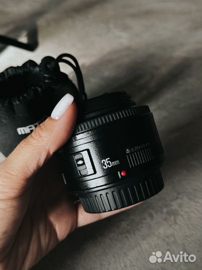 Объектив yongnuo 35mm 1:2 для canon