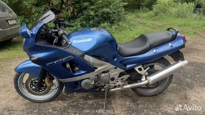 Kawasaki ZZR400-2