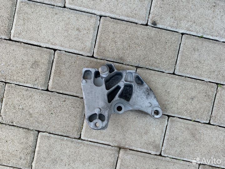 Кронштейн кпп 1K0199117AP Шкода, VW, Ауди