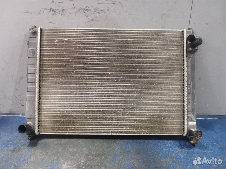 Радиатор охлаждения Nissan Fuga Y51