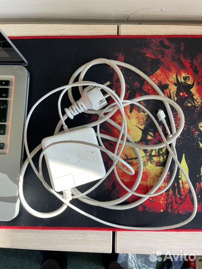Apple MacBook 13 (конец 2008г.)