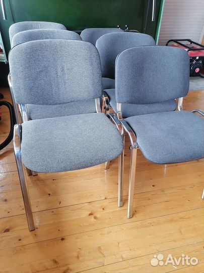 Продам 6 стульев