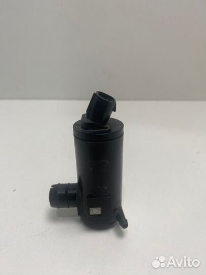 Моторчик бочка стеклоомывателя передний Toyota