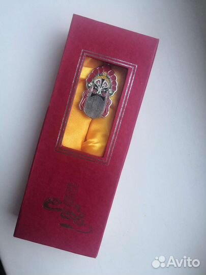 Закладка металлическая из Китая