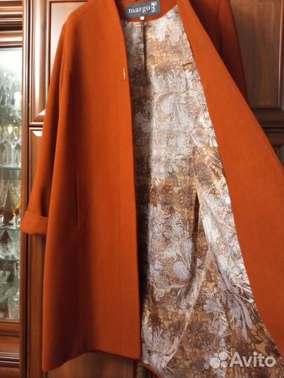 Пальто осень новое Margo 50 размер