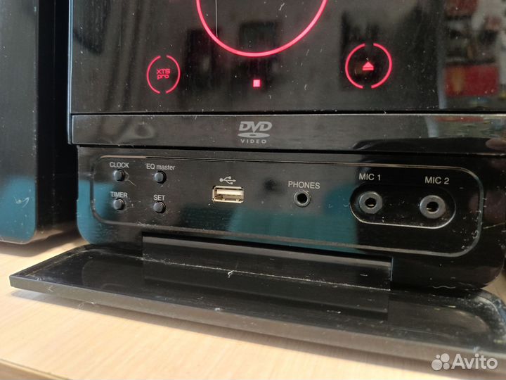 Музыкальный центр с караоке