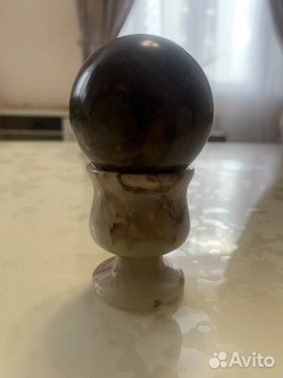 Шар на подставке