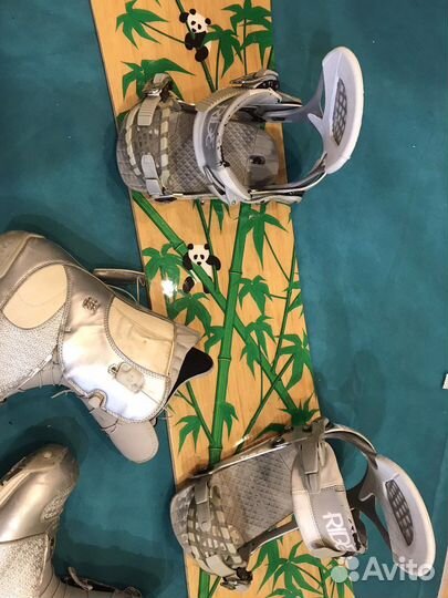 Сноуборд 144 ботинки крепления