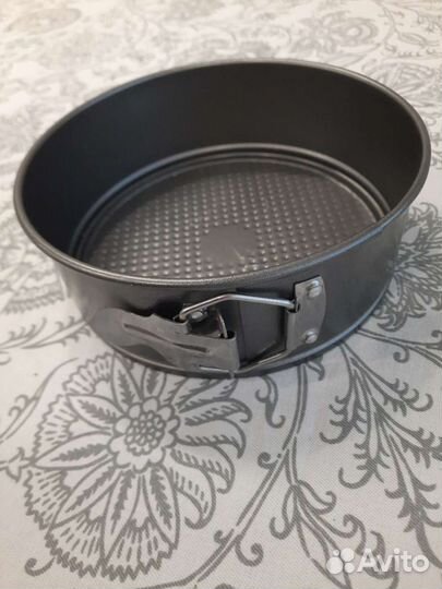 Разъёмная форма для выпечки