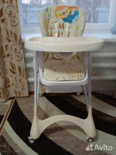 Столик для кормления детский