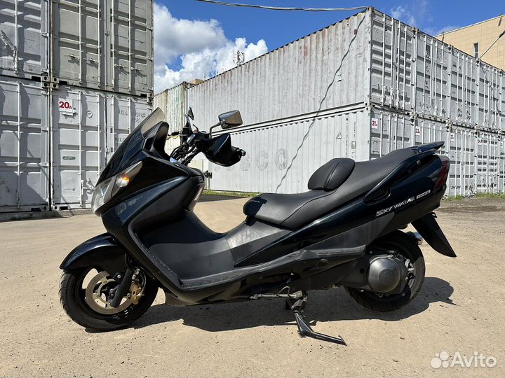 Suzuki SkyWave 250
