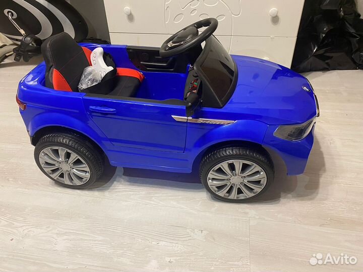 Детский электромобиль новый