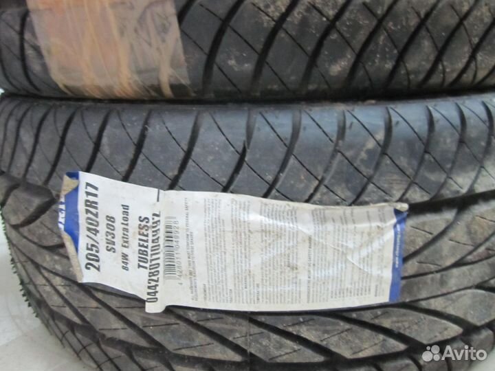 Goodride AD 153 205/40 R17 84W