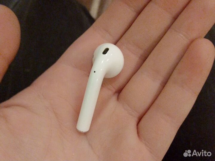 Наушник левый air pods