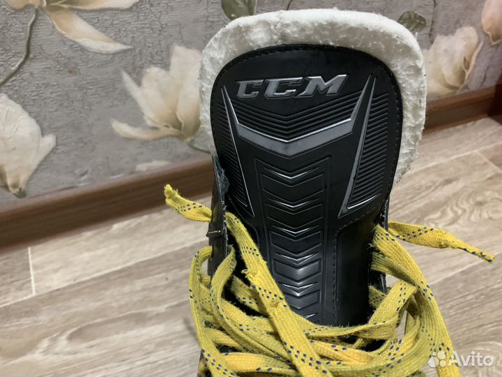 Хоккейные коньки ccm