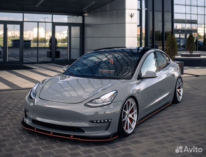Tesla Model 3 AT, 2020, битый, 21 000 км