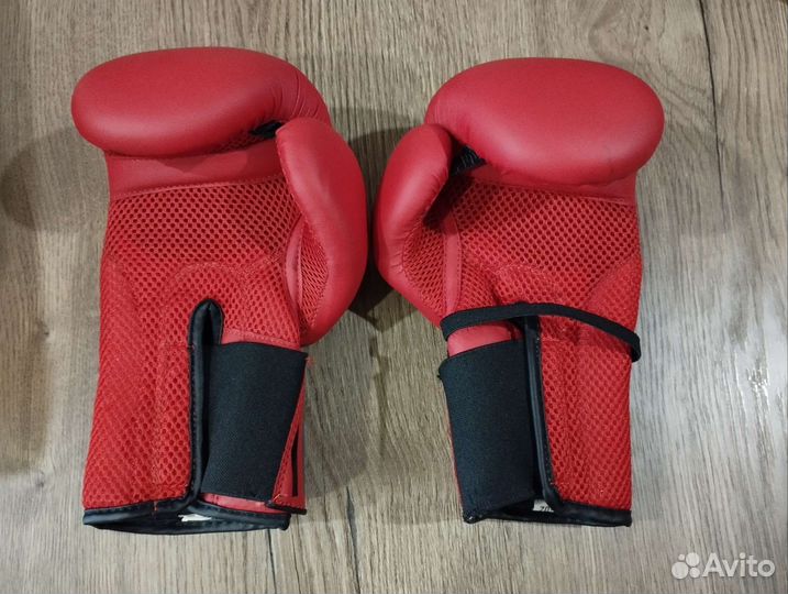 Боксерские перчатки детские 6 oz и 4 oz
