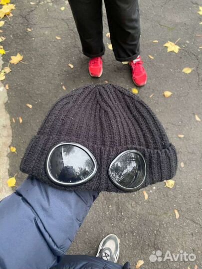 Продам шапку CP. company