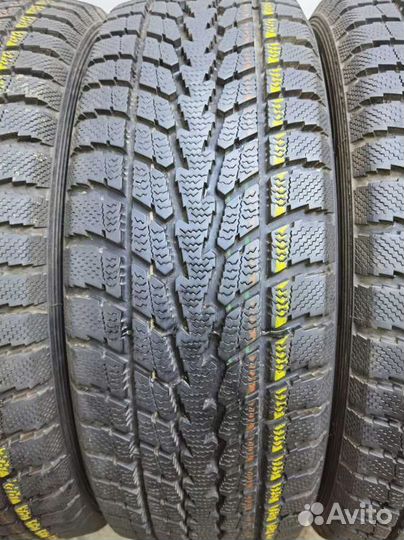 Toyo Tranpath A/T 215/60 R17 96Q