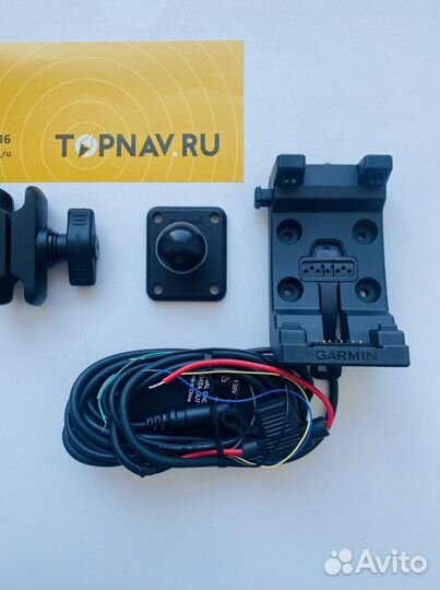 Крепление с питанием на руль Garmin Montana 700