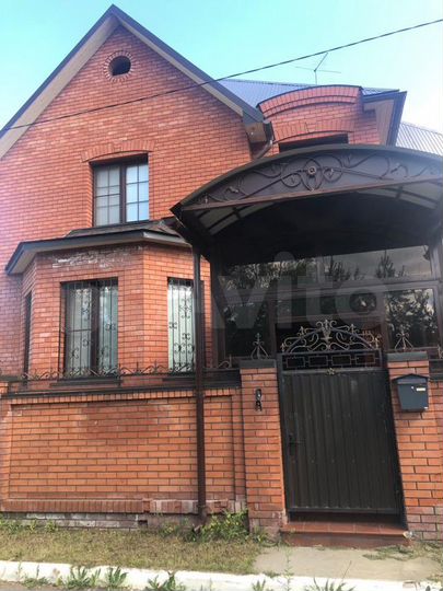 Коттедж 320 м² на участке 9,4 сот.