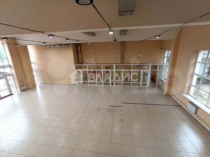 Сдам торговое помещение, 470 м²