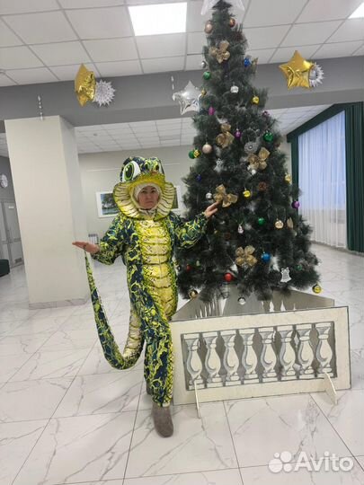 Новогодний костюм змеи
