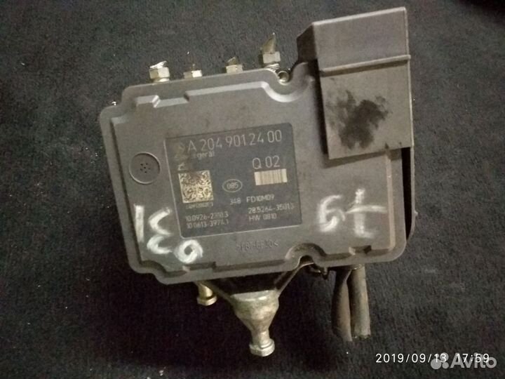Блок ABS ESP Mercedes W204 X204