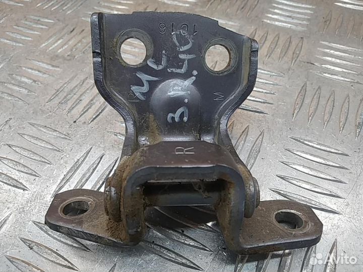 Петля двери задней Mazda BT-50