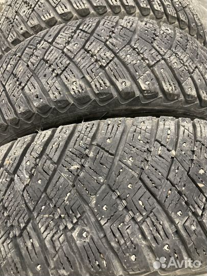 Goodyear UltraGrip Ice Arctic SUV 215/60 R17 100T