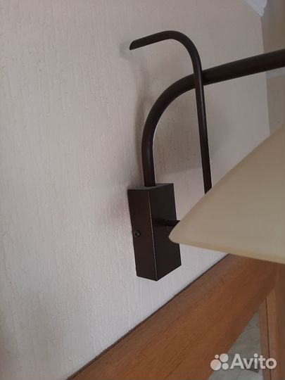 Настенный светильник бра